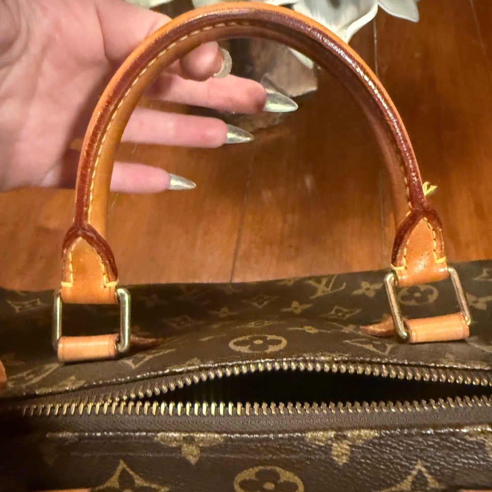 Loius Vuitton Authentic Brown & Tan Monogram Speedy 30 Bag - Picture 6 of 11
